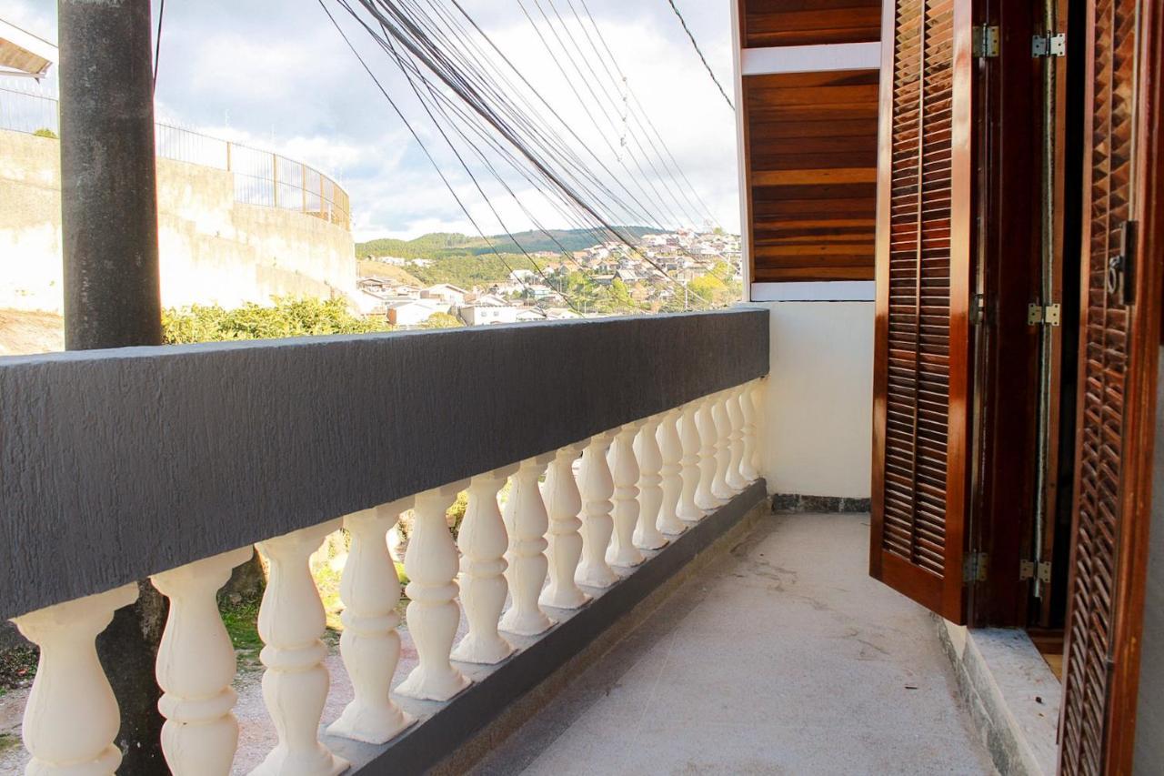 Pousada Villa Paty - Campos do Jordão エクステリア 写真